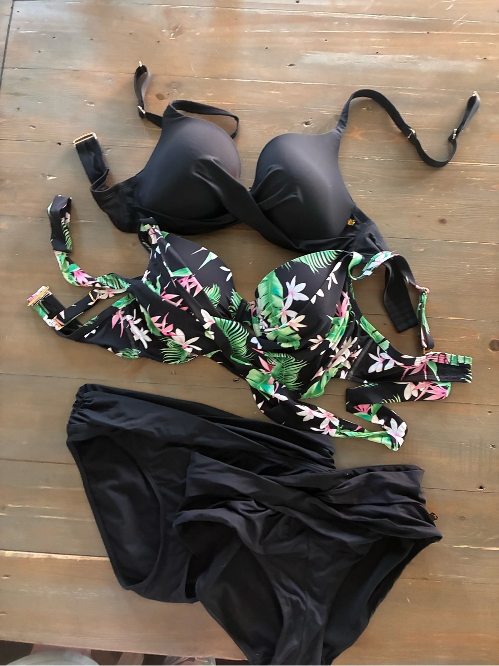 La Vie En Rose SWIM BUNDLE D cup small band 2 tops and 2 bottoms